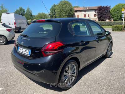 Peugeot 208 5 porte Allure DISTRIBUZIONE NUOVA Nero usata Casalgrande