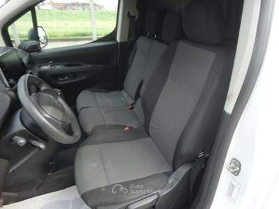 Peugeot Partner Partner BlueHDi 75 PC Furgone Premium Bianco usata Castiglione delle Stiviere