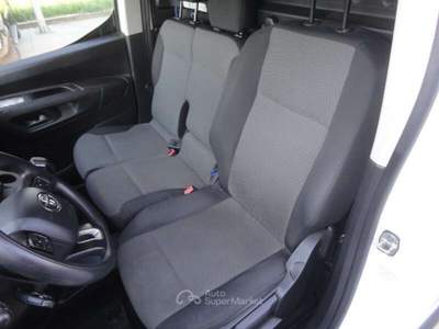 Toyota Proace Proace City 1.5D 100 CV S&S PC 4p. Comfort Bianco usata Castiglione delle Stiviere