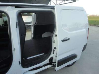 Peugeot Partner Partner BlueHDi 100 PL Furgone Premium Bianco usata Castiglione delle Stiviere