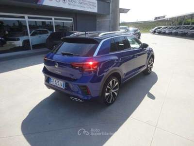 Volkswagen T-Roc T-Roc 2.0 TDI SCR 150 CV DSG 4MOTION R-Line Blu/Azzurro usata Castiglione delle Stiviere