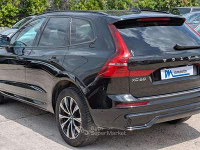Volvo XC60 PLUS DARK 2.0d B4 AWD 197cv Nero usata Roma