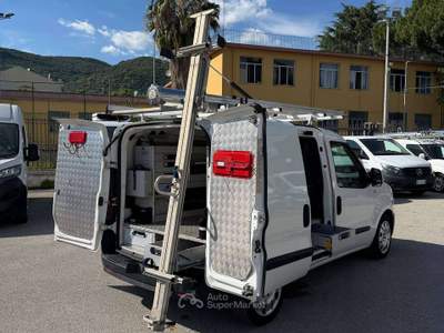 Fiat Doblò 1.6mjt 105cv OFFICINA MOBILE Bianco usata Salerno