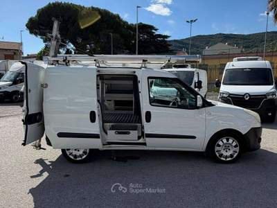 Fiat Doblò 1.6mjt 105cv OFFICINA MOBILE Bianco usata Salerno