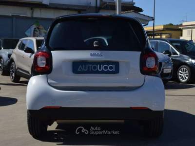 Smart ForTwo 1.0 twinamic 70 CV Youngster Automatica Bianco usata Ardea