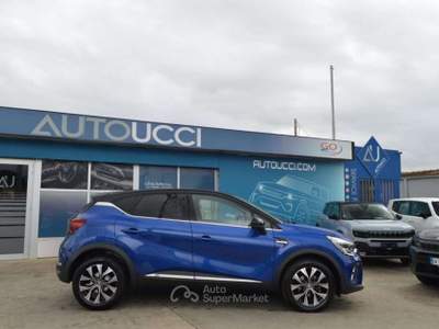 Renault Captur TCe 1.0 Techno 90 CV Blu/Azzurro usata Ardea