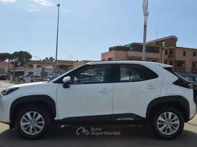 Toyota Yaris Cross 1.5 Hybrid 5p. E-CVT Active Bianco usata Ardea