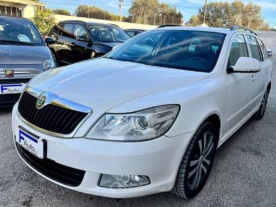 Skoda Octavia CR F.AP. Wagon Elegance Bianco usata San Michele Salentino