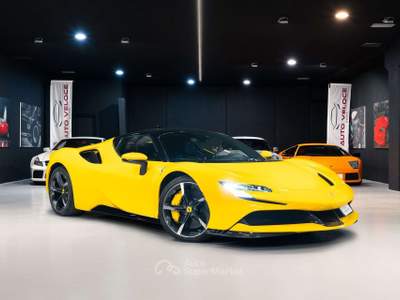 Ferrari SF90 1001cv usata Formello
