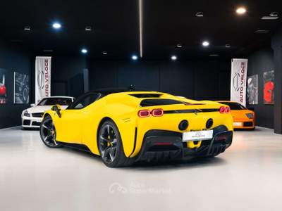 Ferrari SF90 1001cv usata Formello