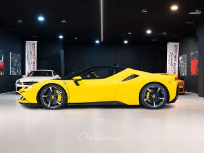 Ferrari SF90 1001cv usata Formello