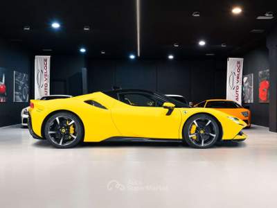Ferrari SF90 1001cv usata Formello
