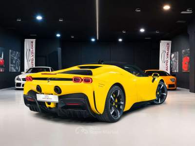 Ferrari SF90 1001cv usata Formello