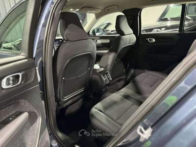 Volvo XC40 XC40 1.5 t2 Momentum Core my21 Blu/Azzurro usata Luzzara