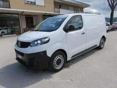Fiat Scudo 1.5 BlueHDi 120 CV PL-TN Furgone Bianco usata Tolentino