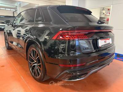 Audi Q8 SPORT S-LINE Nero usata Roma
