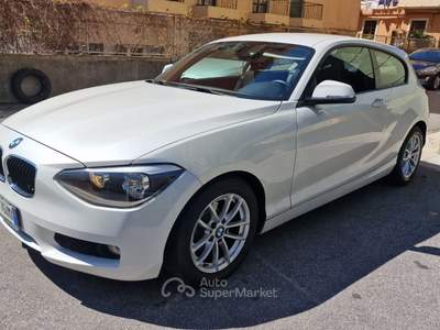 BMW Serie 1 116d 118 116d 3p. Efficient Dynamics Sport Bianco usata Genova