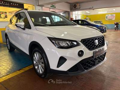 Seat Arona Arona 1.0 ecotsi Reference 95cv Neopatentati...!!!! Bianco usata Milano