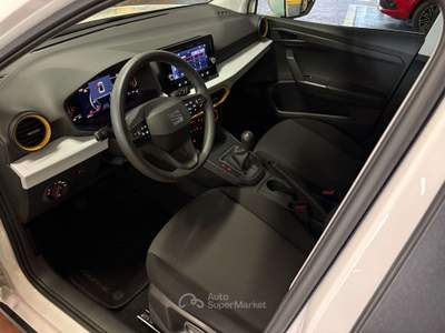 Seat Arona Arona 1.0 ecotsi Reference 95cv Neopatentati...!!!! Bianco usata Milano