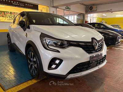 Renault Captur Captur 1.6 E-Tech full hybrid Evolution 145cv auto Bianco usata Milano
