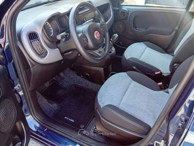 Fiat Panda Allestimento lounge Blu/Azzurro usata Arienzo
