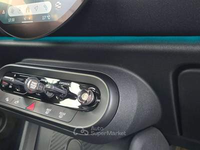 MINI Cooper ESSENTIAL TRIM PACK XS LED GARANZIA MINI UFF.L Nero usata Roma