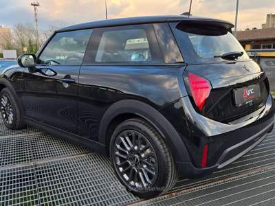 MINI Cooper ESSENTIAL TRIM PACK XS LED GARANZIA MINI UFF.L Nero usata Roma