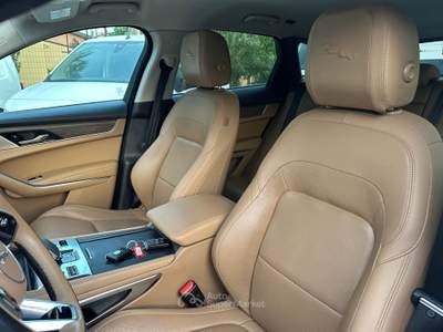 Jaguar F-Pace AUTOCARRO 5 POSTI 2.0d i4 mhev SE awd 163cv auto Bianco usata Altedo