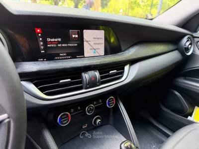Alfa Romeo Stelvio Distribuzione, tagliando e revisione appena fatti Nero usata Torino