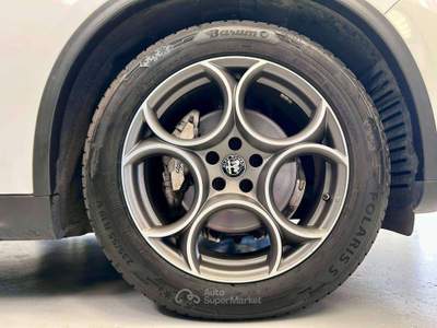 Alfa Romeo Stelvio Stelvio 2.2 Business rwd 160cv auto my19 *PREZZO PROMO* Bianco usata Settimo Torinese