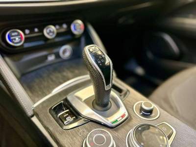 Alfa Romeo Stelvio Stelvio 2.2 Business rwd 160cv auto my19 *PREZZO PROMO* Bianco usata Settimo Torinese