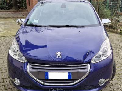 Peugeot 208 Allestimento Allure, Unico Proprietario, Tagliandata, In garage Blu/Azzurro usata Parma