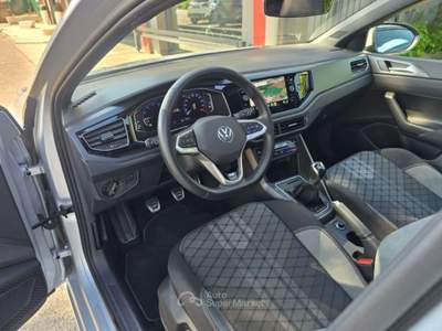 Volkswagen Taigo 1.0 TSI 115CV R-Line Tetto Panorama CockpitPro 17" Argento usata Rezzato