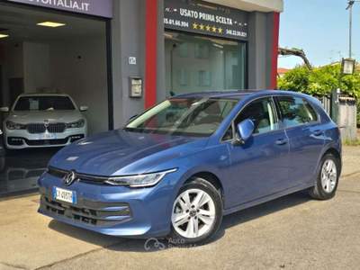 Volkswagen Golf 8.5 2.0 TDI 115CV MANUALE RetroCAMERA ACC LED Blu/Azzurro usata Rezzato