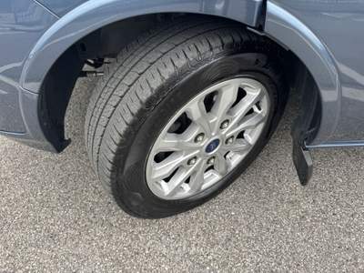 Ford Tourneo Custom Titanium Manuale Passo Corto 8 posti Grigio usata Crocetta del Montello