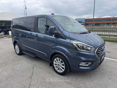 Ford Tourneo Custom Titanium Manuale Passo Corto 8 posti Grigio usata Crocetta del Montello