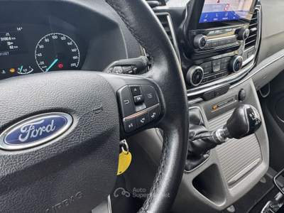 Ford Tourneo Custom Titanium Manuale Passo Corto 8 posti Grigio usata Crocetta del Montello