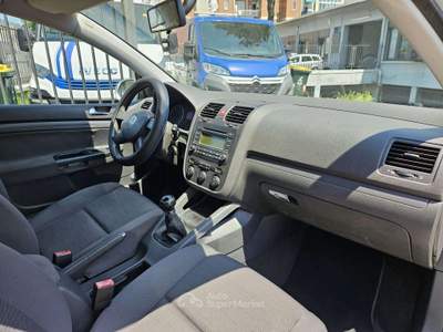 Volkswagen Golf Golf 5p 1.9 tdi Sportline Grigio usata Torino