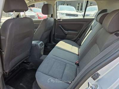 Volkswagen Golf Golf 5p 1.9 tdi Sportline Grigio usata Torino