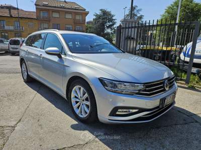 Volkswagen Passat 1.6 TDI SCR 120cv BMT DSG Business Grigio usata Torino