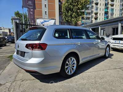 Volkswagen Passat 1.6 TDI SCR 120cv BMT DSG Business Grigio usata Torino