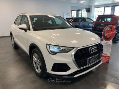 Audi Q3 S tronic Automatico Advanced Bianco usata Qualiano