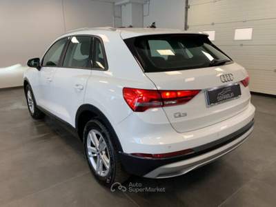 Audi Q3 S tronic Automatico Advanced Bianco usata Qualiano