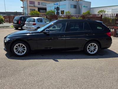 BMW Serie 3 318d 318 318d Touring Business Advantage aut. IVA ESPOSTA Nero usata Bussolengo