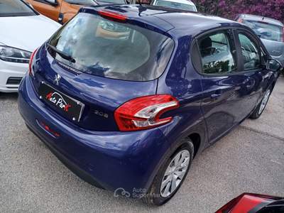 Peugeot 208 5P 1.2 VTi 82CV Active Blu/Azzurro usata Giugliano in Campania
