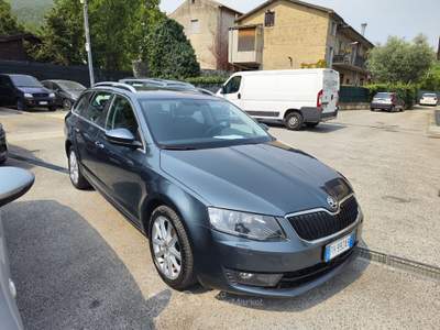 Skoda Octavia Wagon Executive G-Tec Grigio usata Serino