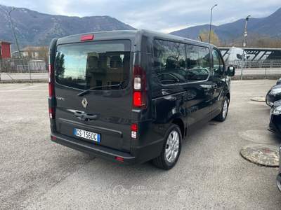 Renault Trafic BluedCi 110CV 9 POSTI Equilibre IVA INCLUSA Grigio usata Serino