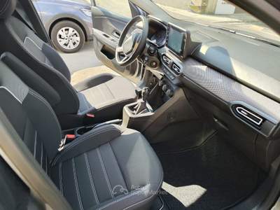 Dacia Jogger 100CV 7 posti Expression Grigio usata Serino