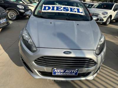 Ford Fiesta 5 porte Business Grigio usata Qualiano