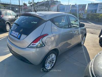 Lancia Ypsilon 5P GPL Ecochic Gold Grigio usata Qualiano